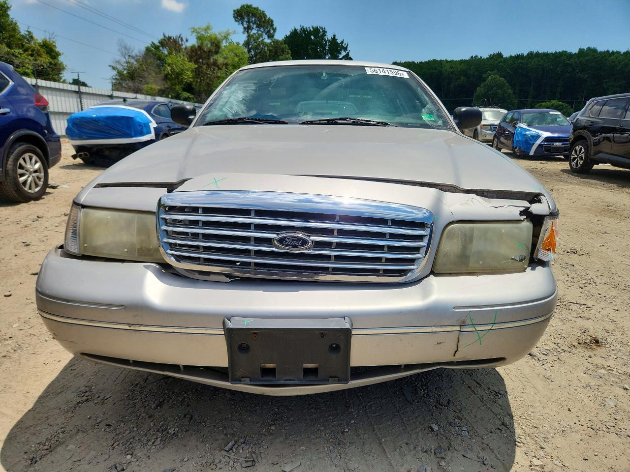2004 FORD Crown Victoria