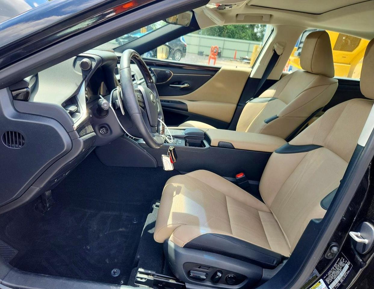2021 LEXUS ES 300H