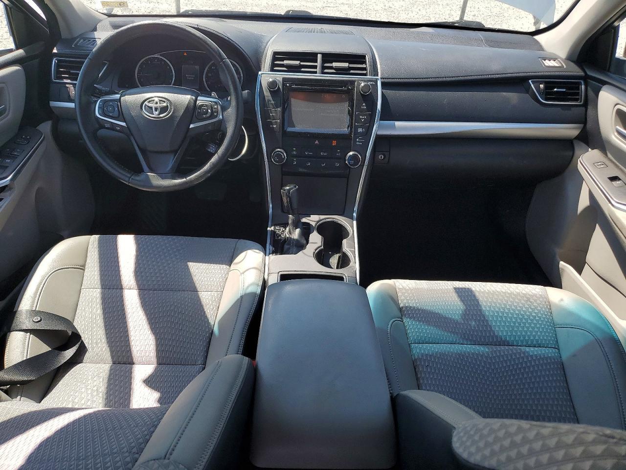 2015 TOYOTA CAMRY