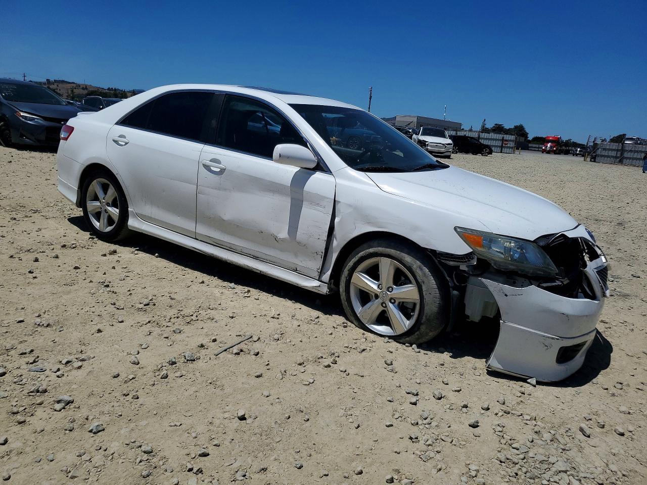 2011 TOYOTA CAMRY
