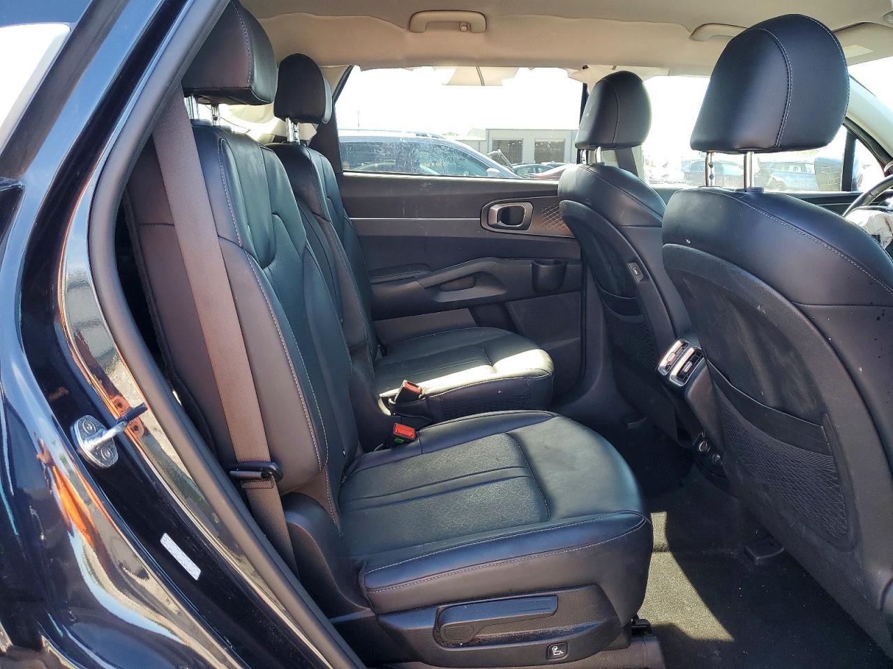 2022 KIA SORENTO
