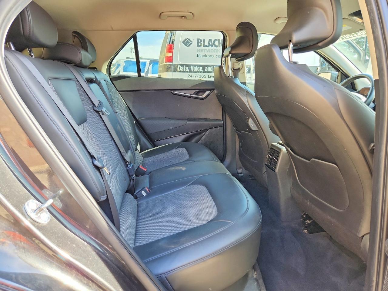2023 KIA Niro