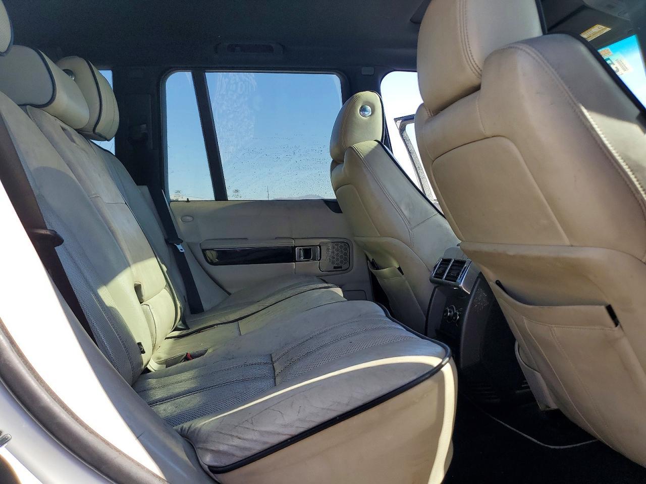 2011 LAND ROVER RANGE ROVER