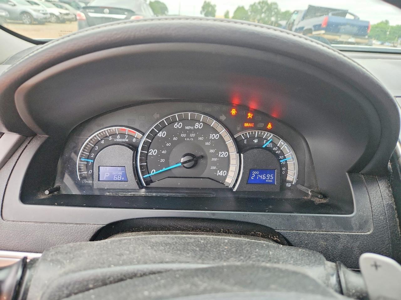 2014 TOYOTA CAMRY