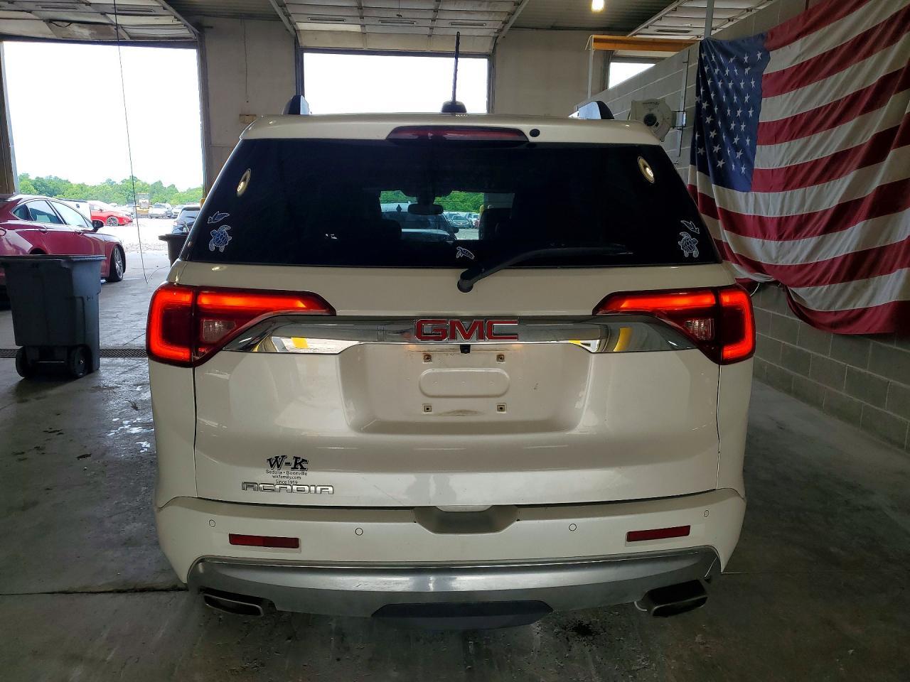 2017 GMC ACADIA