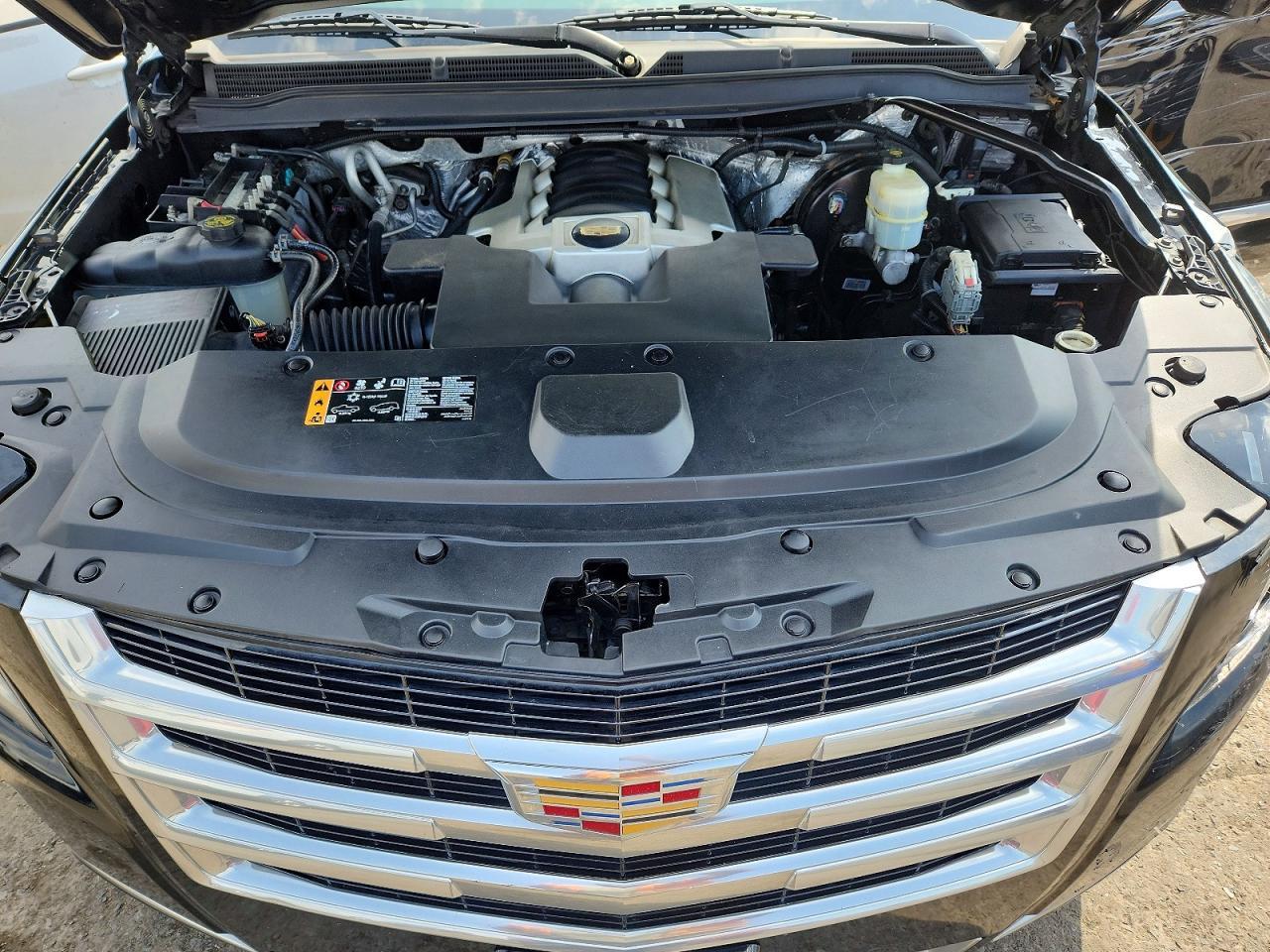 2017 CADILLAC Escalade ESV
