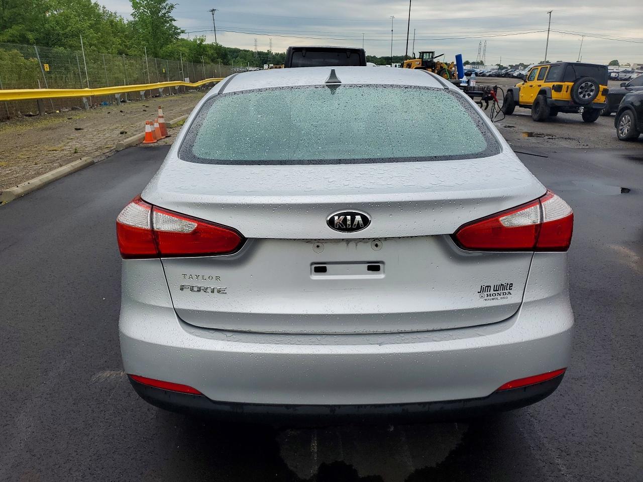 2015 KIA FORTE