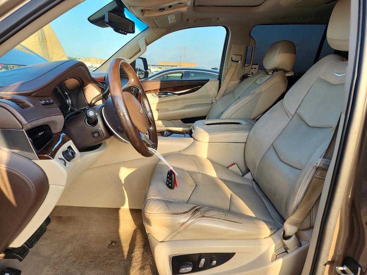 2016 CADILLAC Escalade ESV