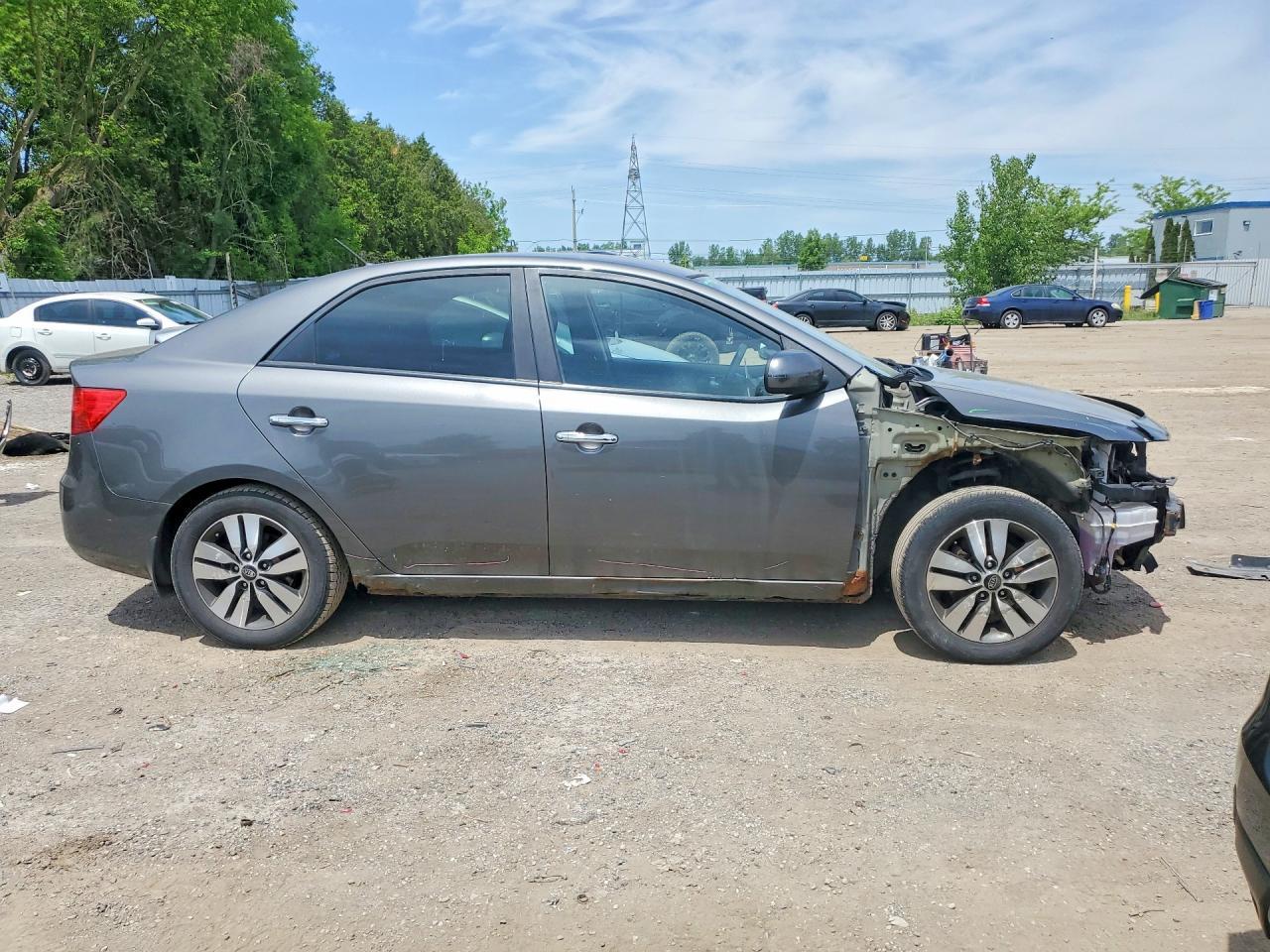 2013 KIA FORTE