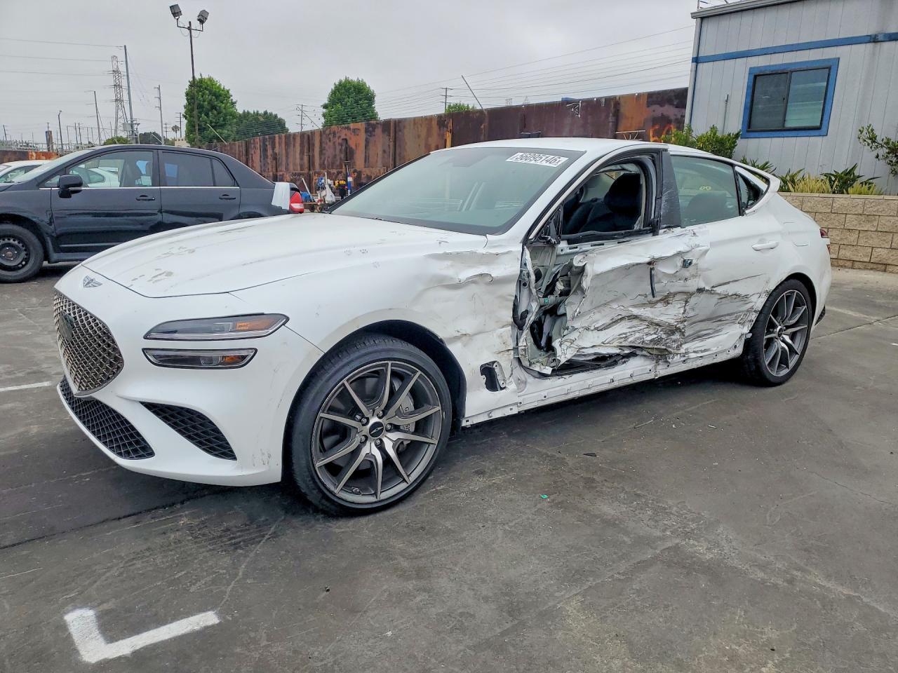 2025 GENESIS G70