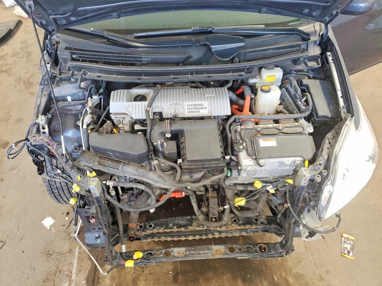 2013 TOYOTA PRIUS