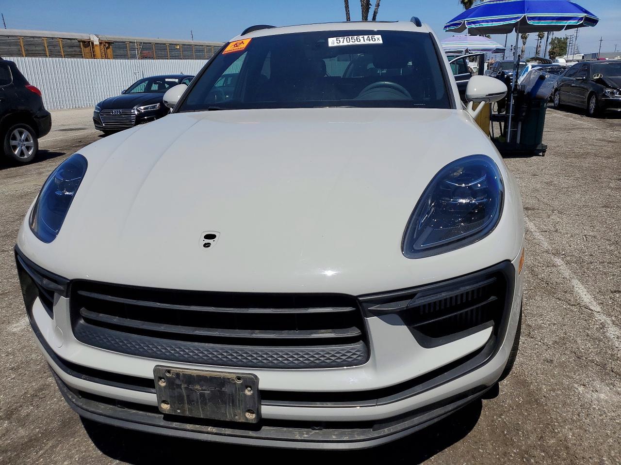 2022 PORSCHE Macan