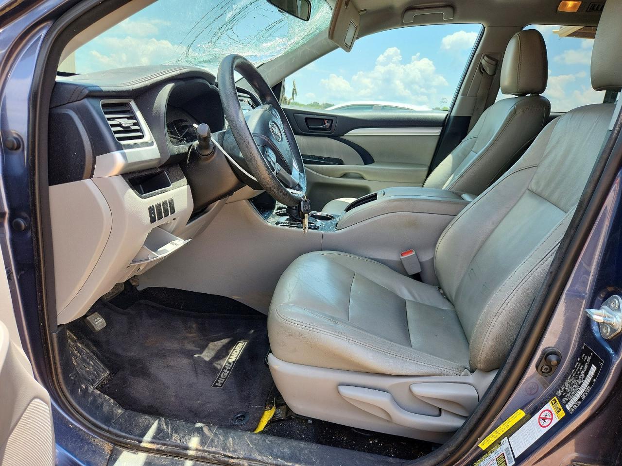 2014 TOYOTA HIGHLANDER