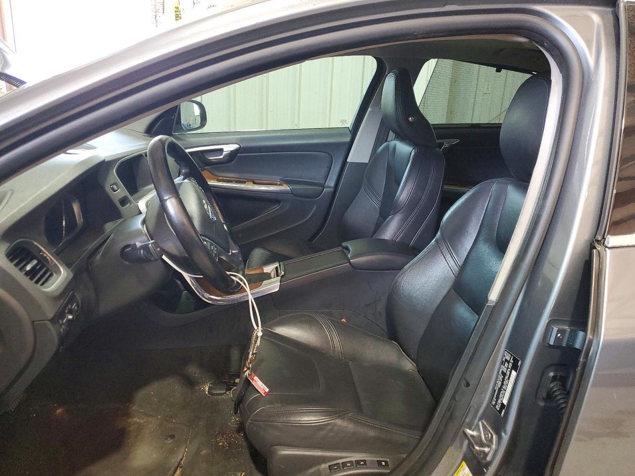2016 VOLVO S60