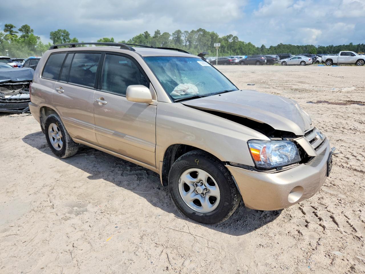 2005 TOYOTA HIGHLANDER
