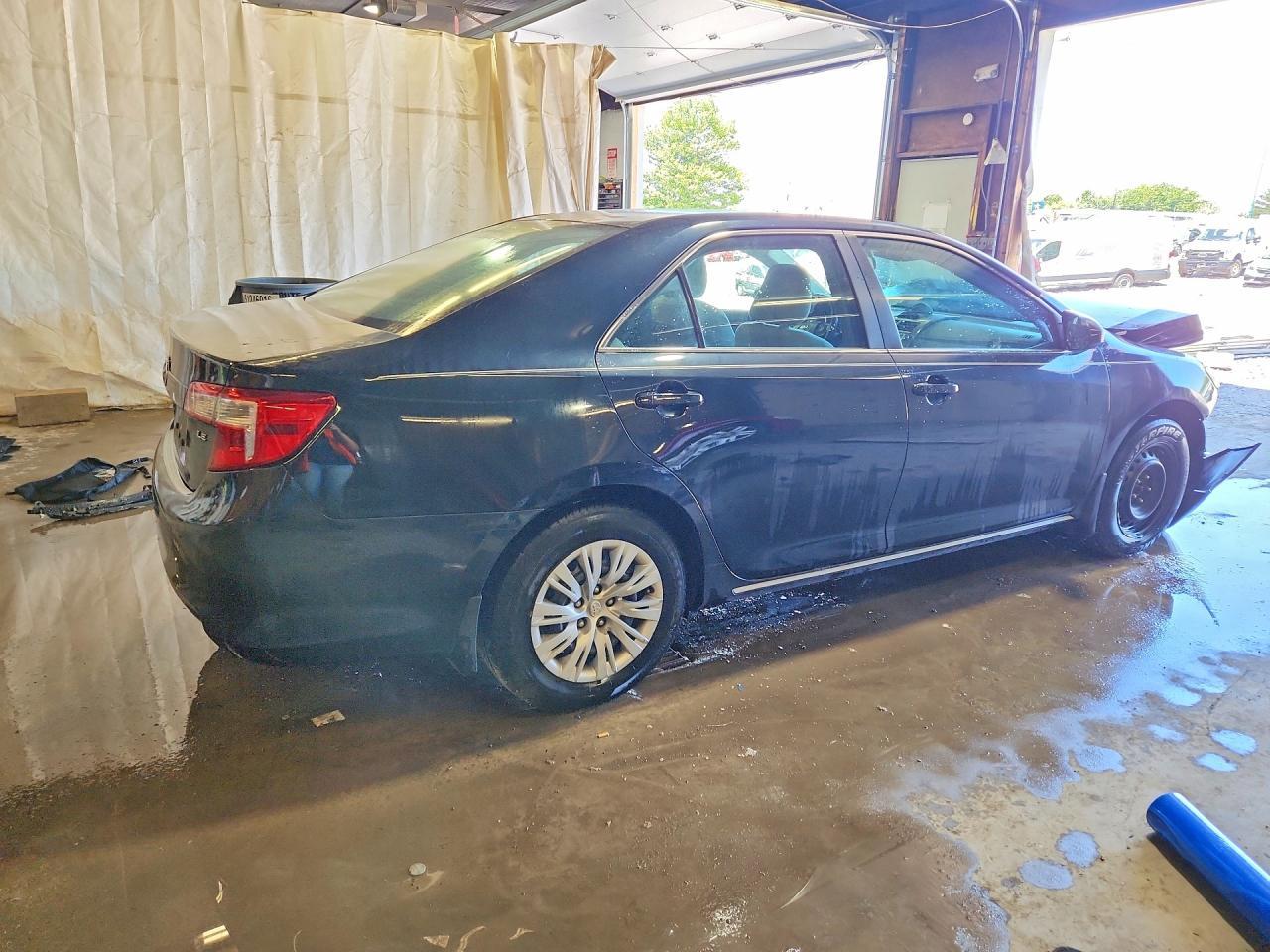2013 TOYOTA CAMRY