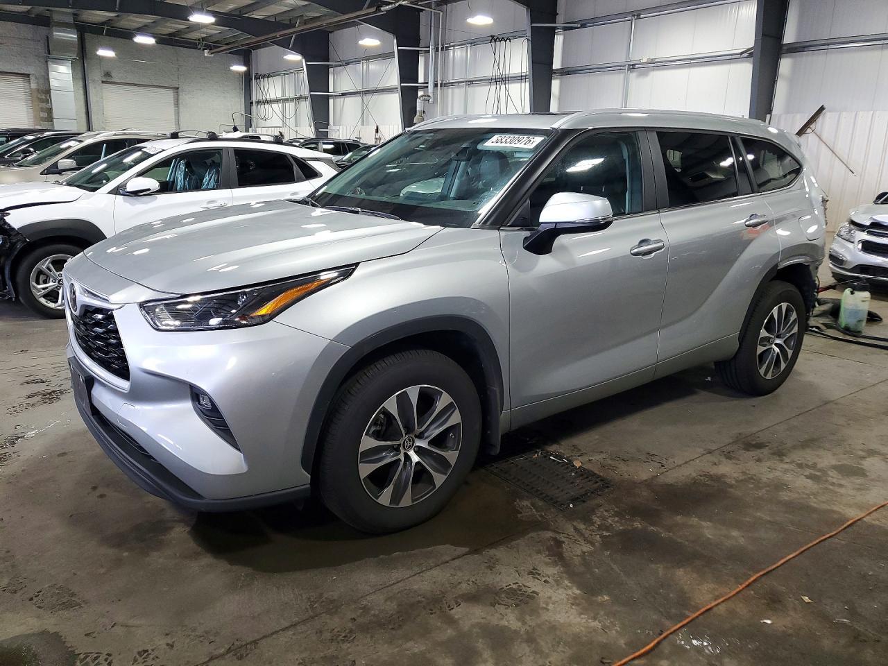 2024 TOYOTA HIGHLANDER