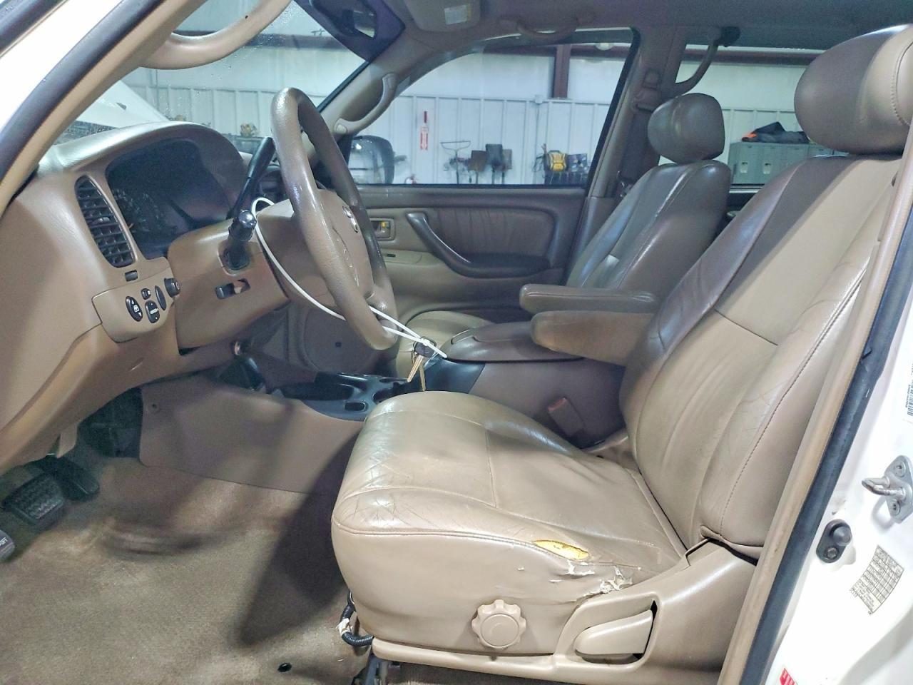 2004 TOYOTA TUNDRA