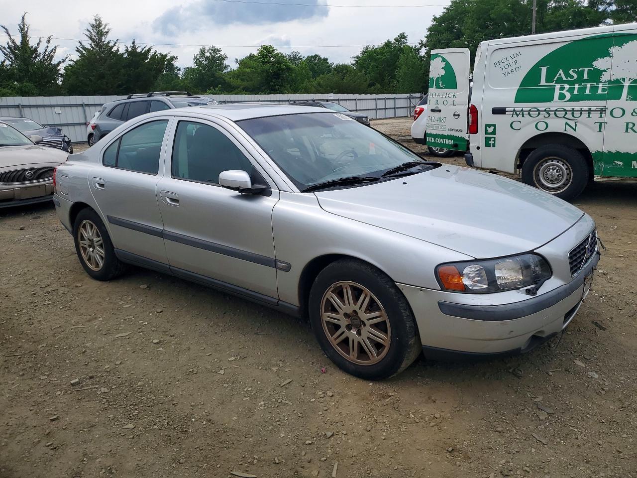 2004 VOLVO S60