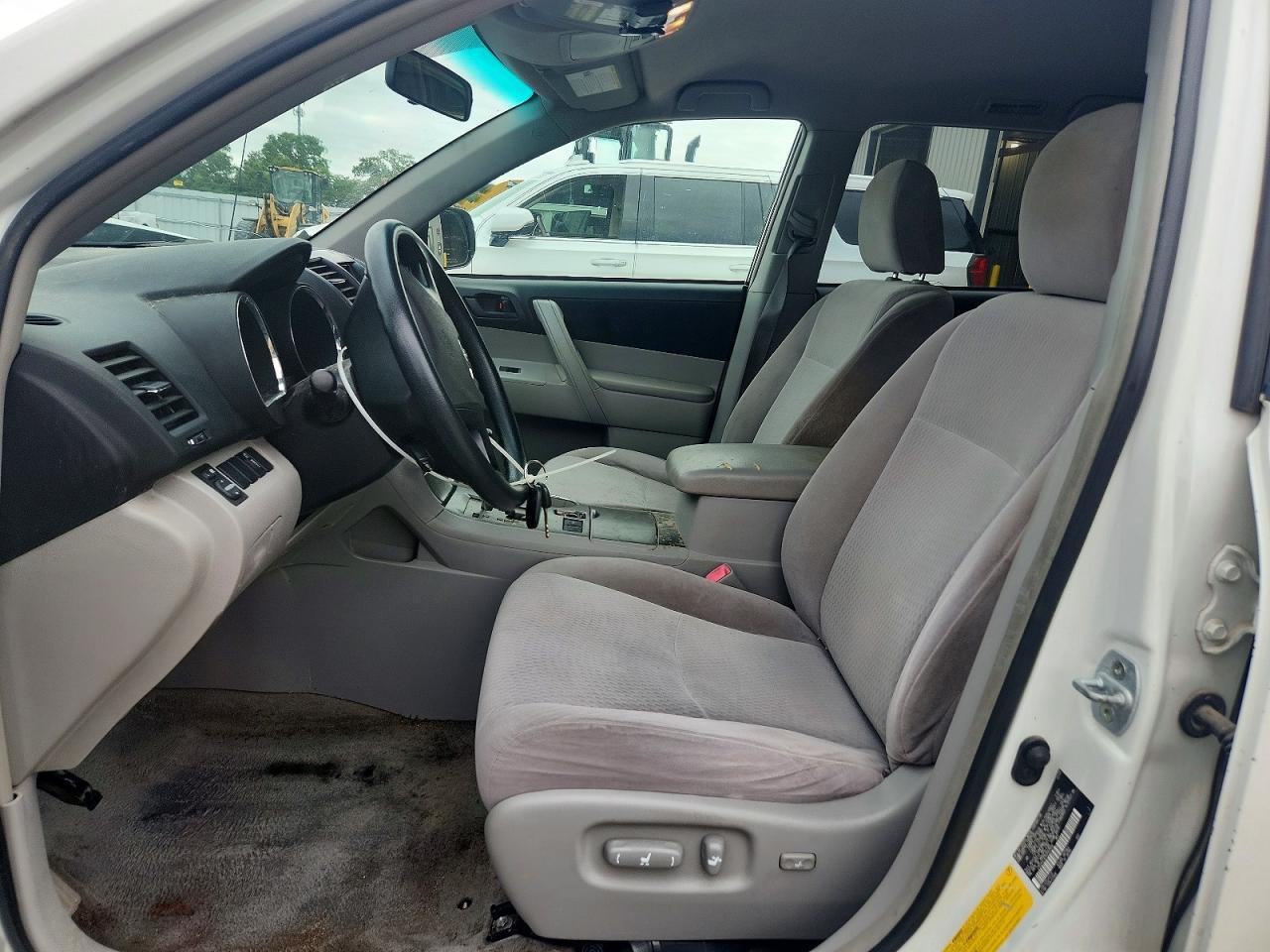 2009 TOYOTA HIGHLANDER