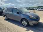 2010 TOYOTA SIENNA