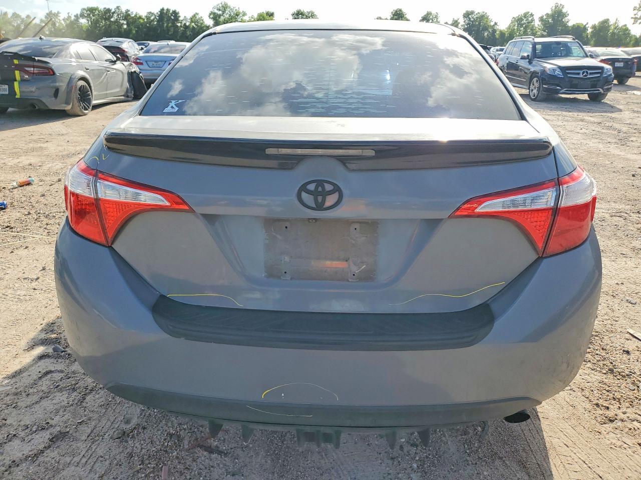 2016 TOYOTA COROLLA