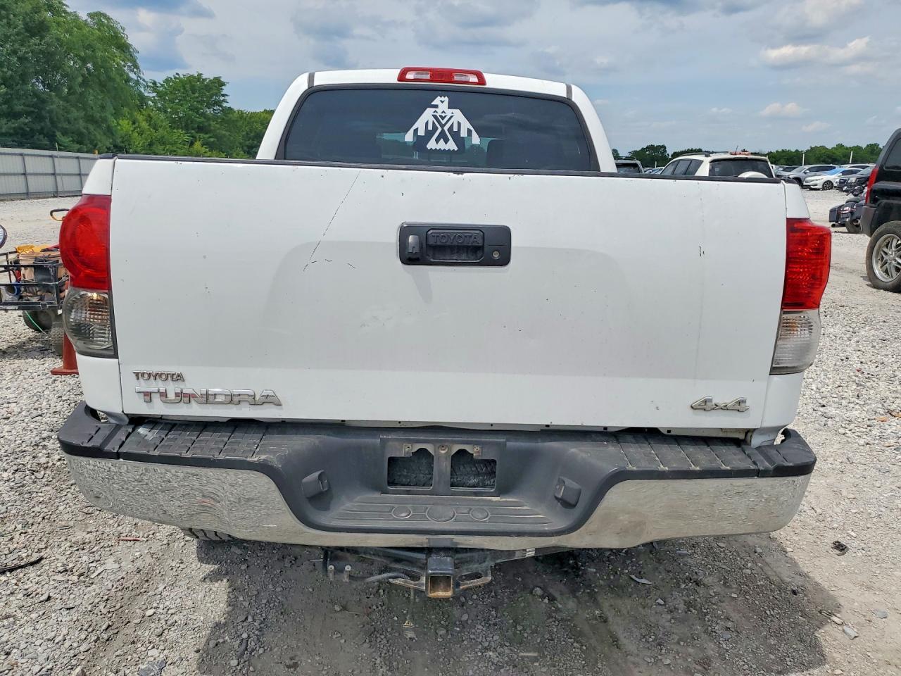 2011 TOYOTA TUNDRA