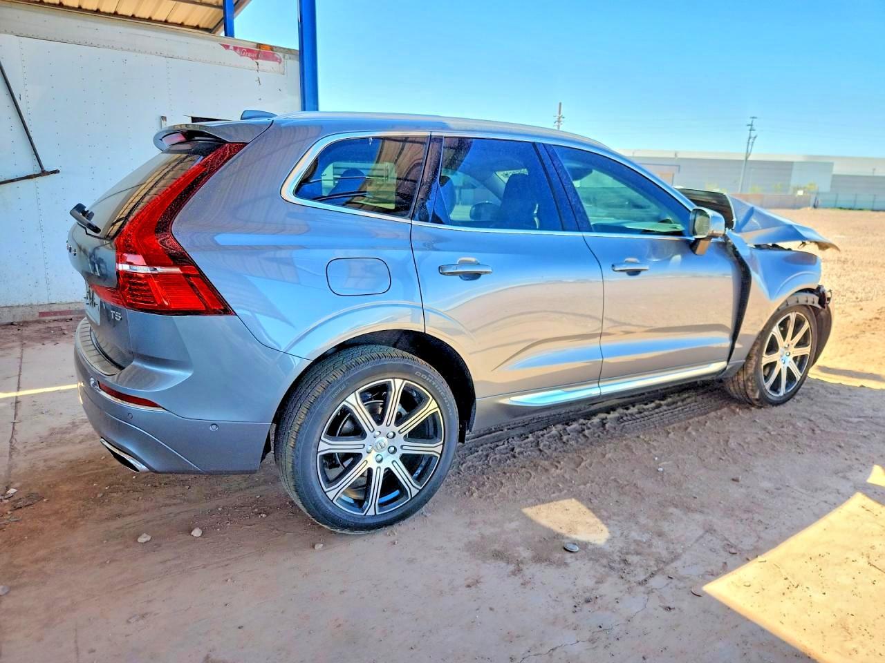 2021 VOLVO XC60