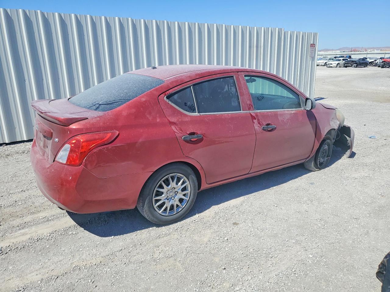 2014 NISSAN VERSA