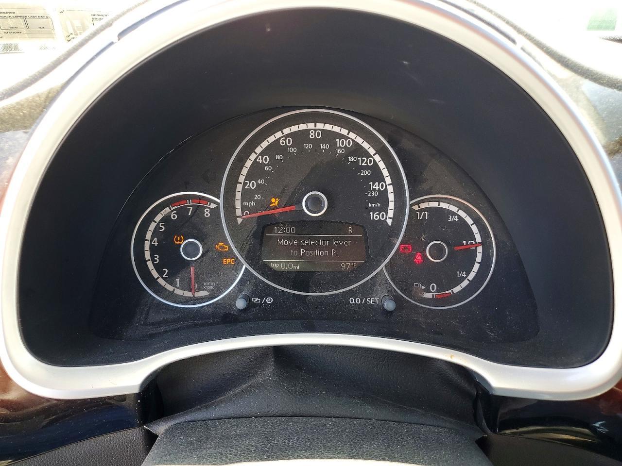 2013 VOLKSWAGEN Beetle