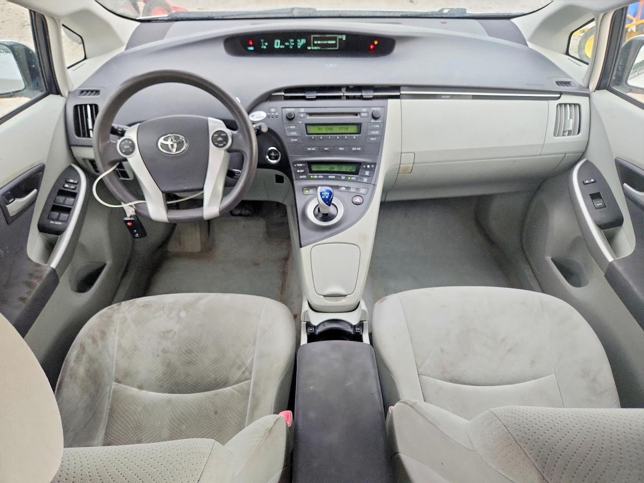 2011 TOYOTA PRIUS