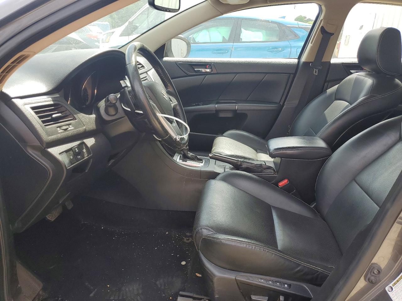 2013 SUZUKI Kizashi