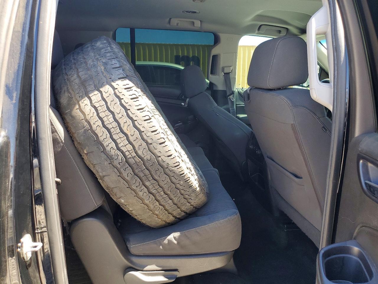 2016 CHEVROLET Suburban