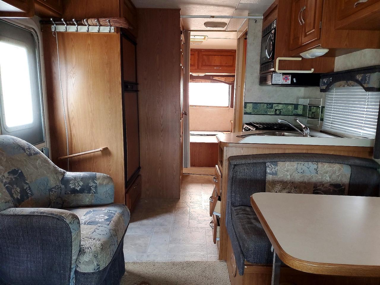2004 FOUR WINDS Chateau