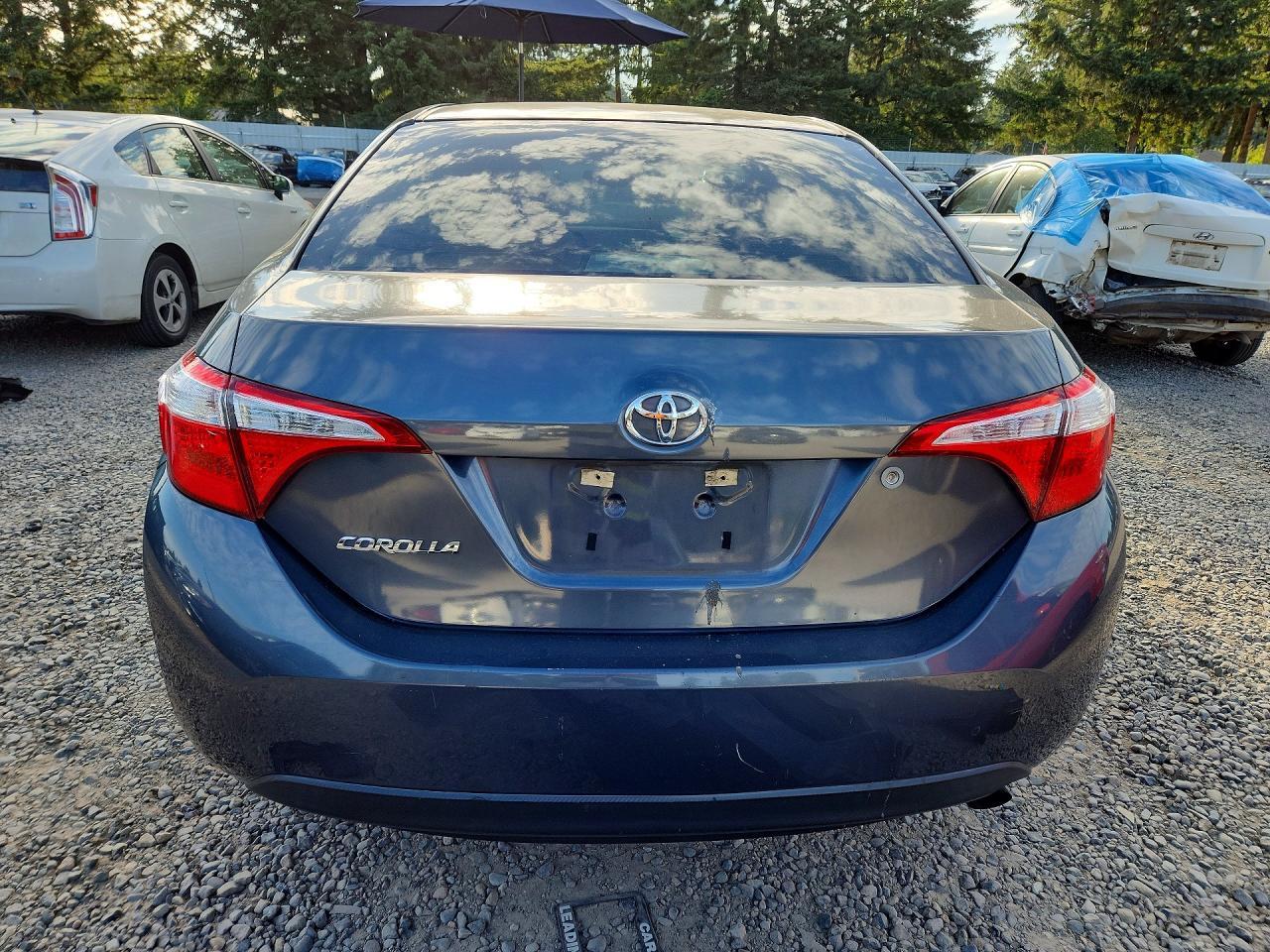 2016 TOYOTA COROLLA