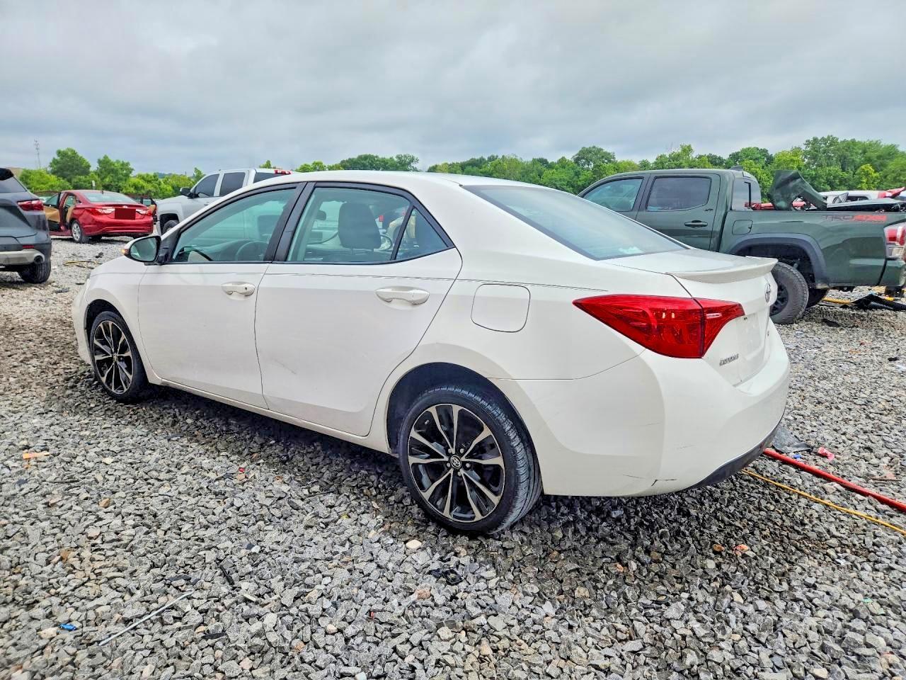 2018 TOYOTA COROLLA