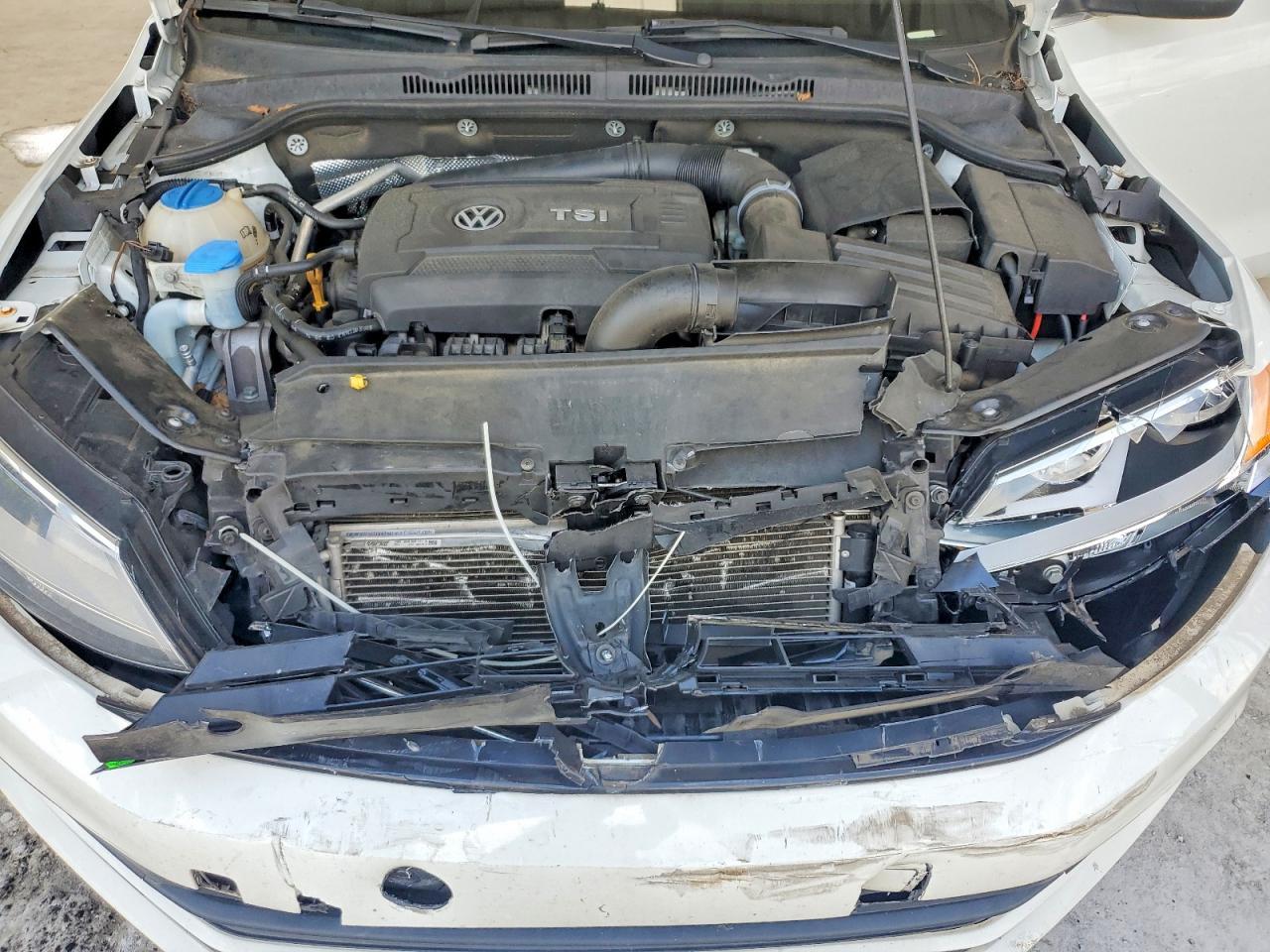 2015 VOLKSWAGEN JETTA