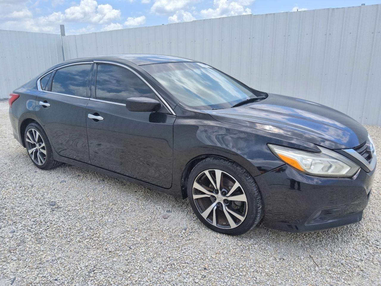 2017 NISSAN ALTIMA