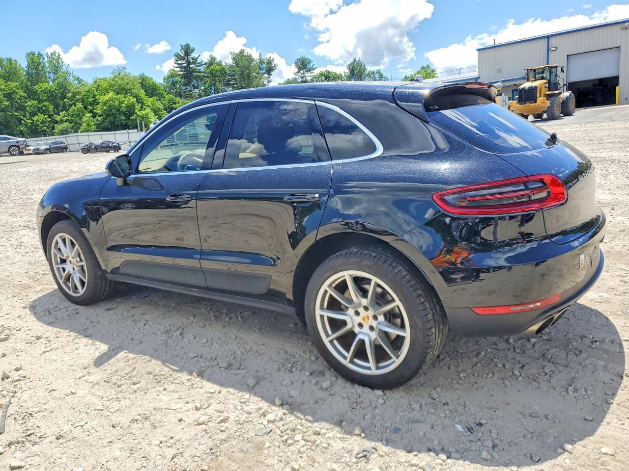 2015 PORSCHE Macan
