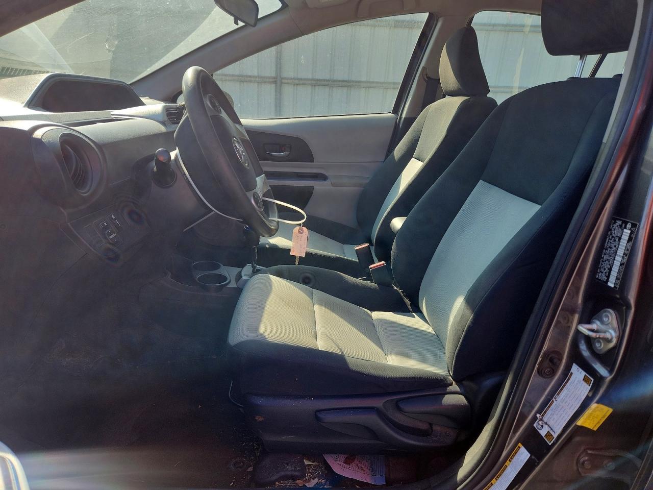 2012 TOYOTA Prius c