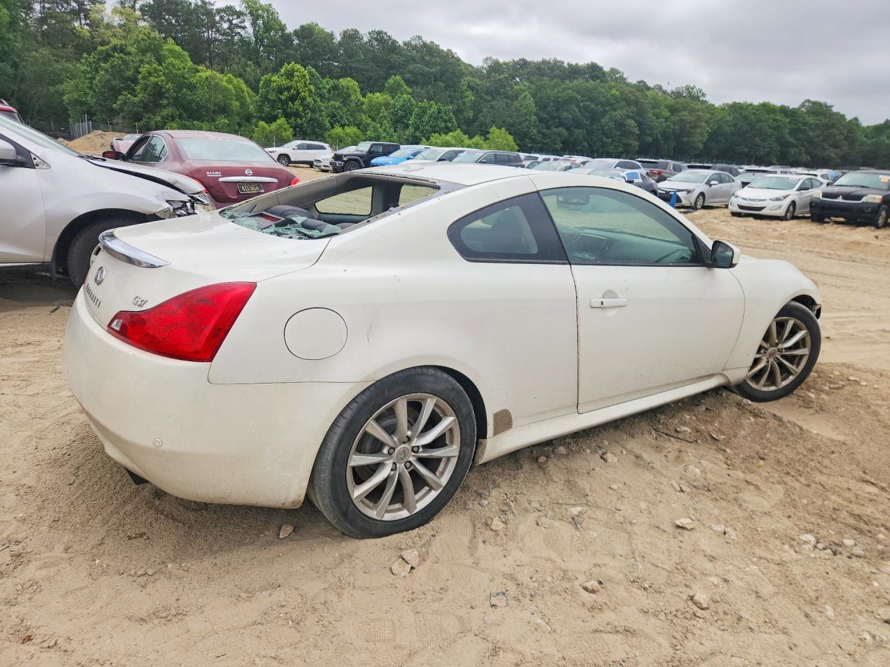 2012 INFINITI G37