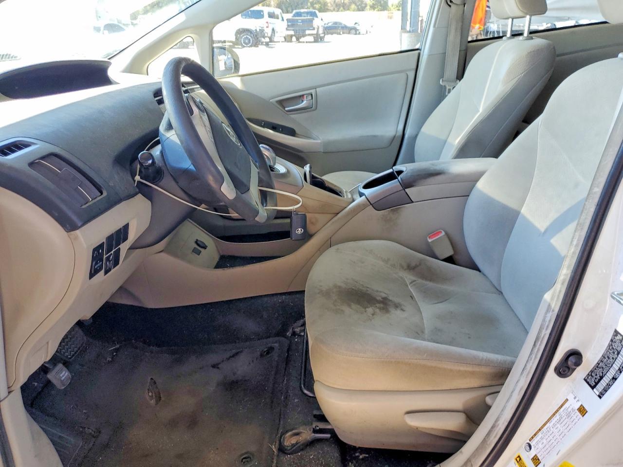 2015 TOYOTA PRIUS