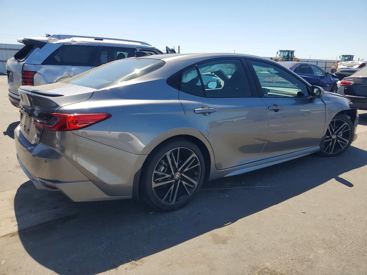 2025 TOYOTA CAMRY