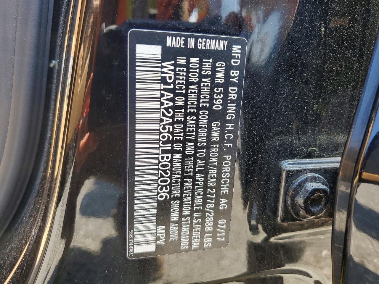 2018 PORSCHE Macan
