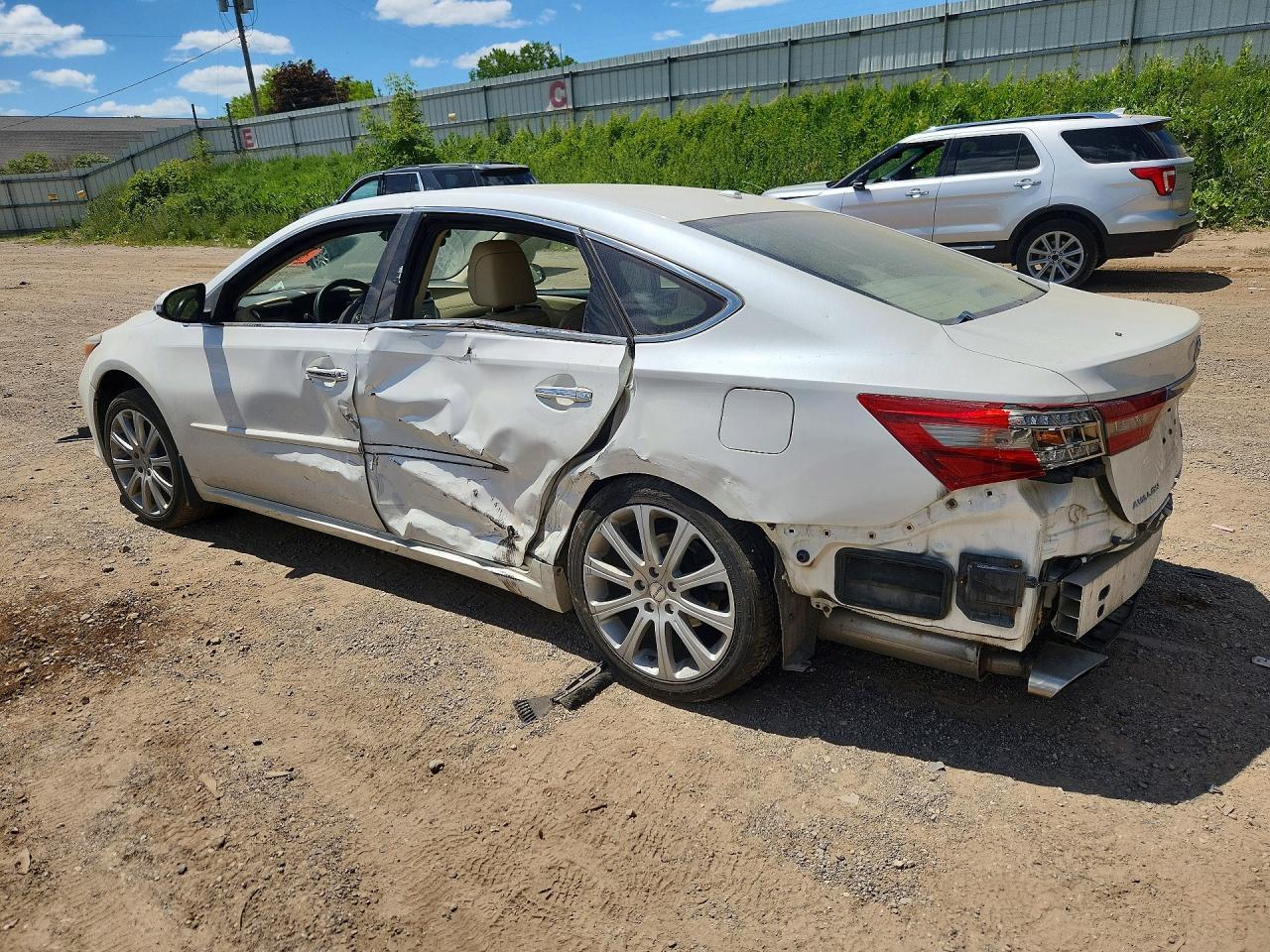 2016 TOYOTA Avalon