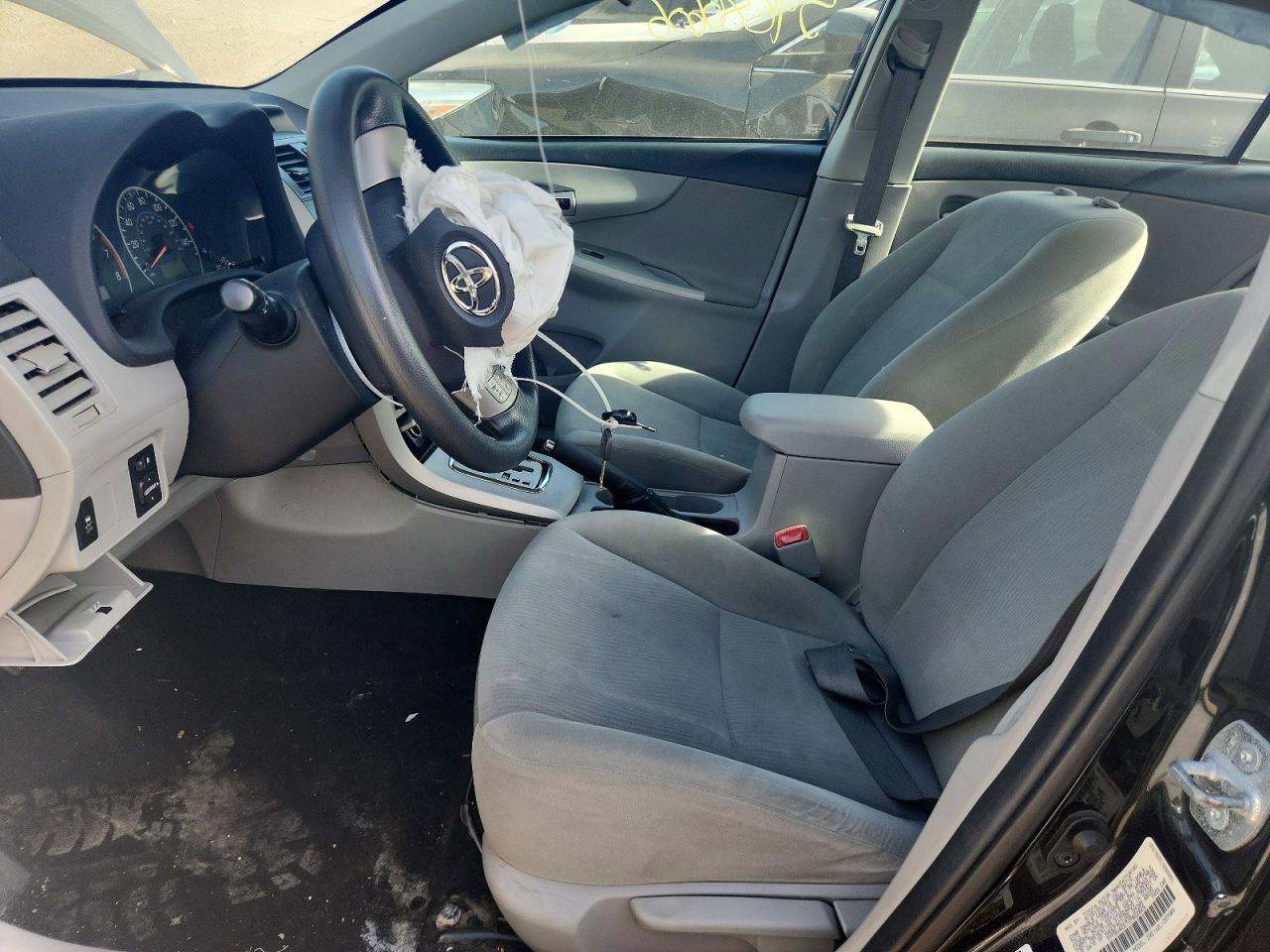 2012 TOYOTA COROLLA
