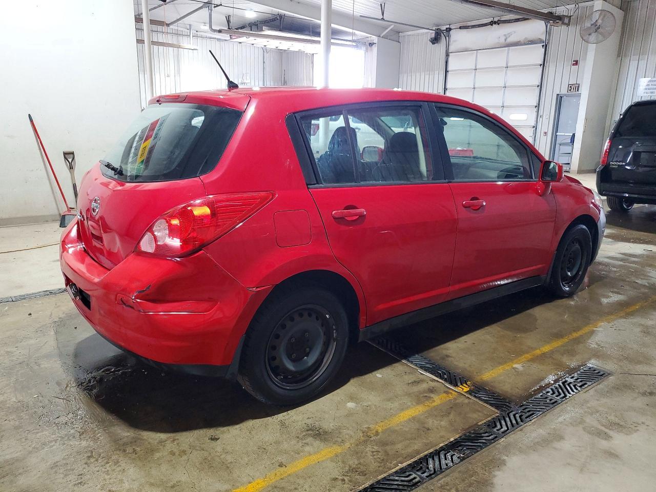 2012 NISSAN VERSA