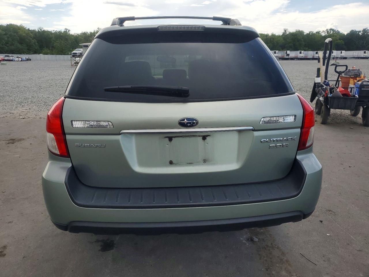 2009 SUBARU Outback