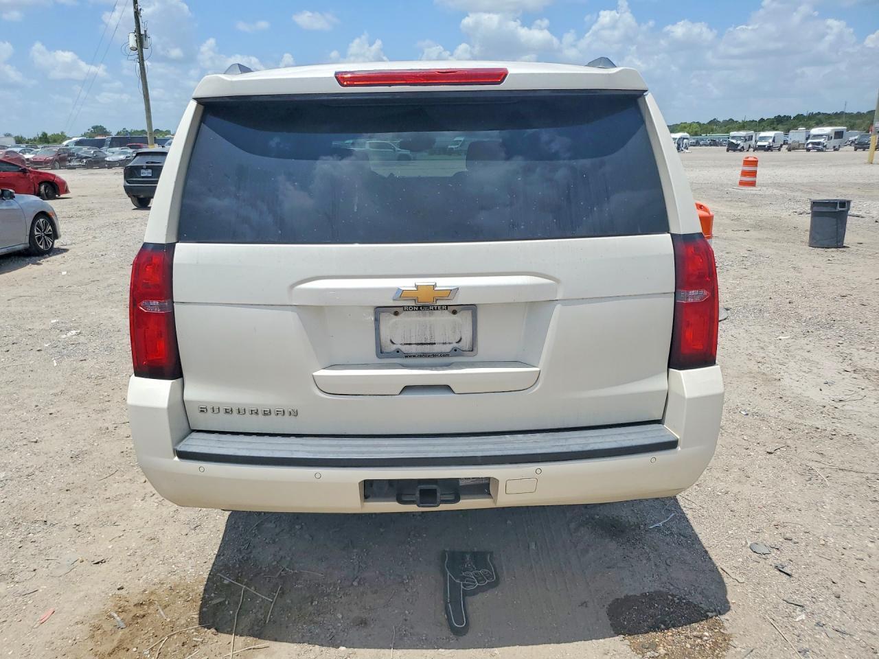 2015 CHEVROLET Suburban