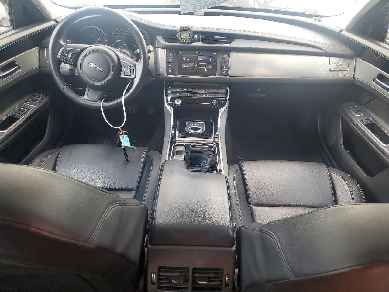 2016 JAGUAR XF
